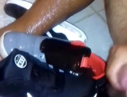I Fuck My Sneakers in a Shower