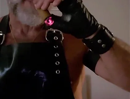 Skindad Gar Lighting